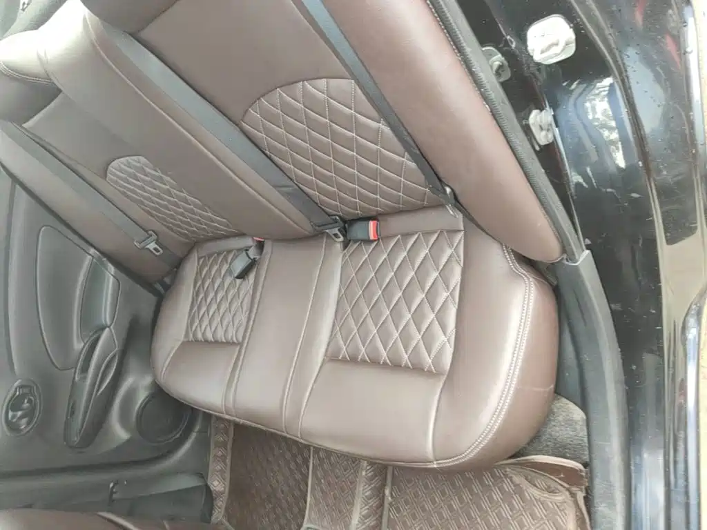 Nissan Sunny — миниатюра 17