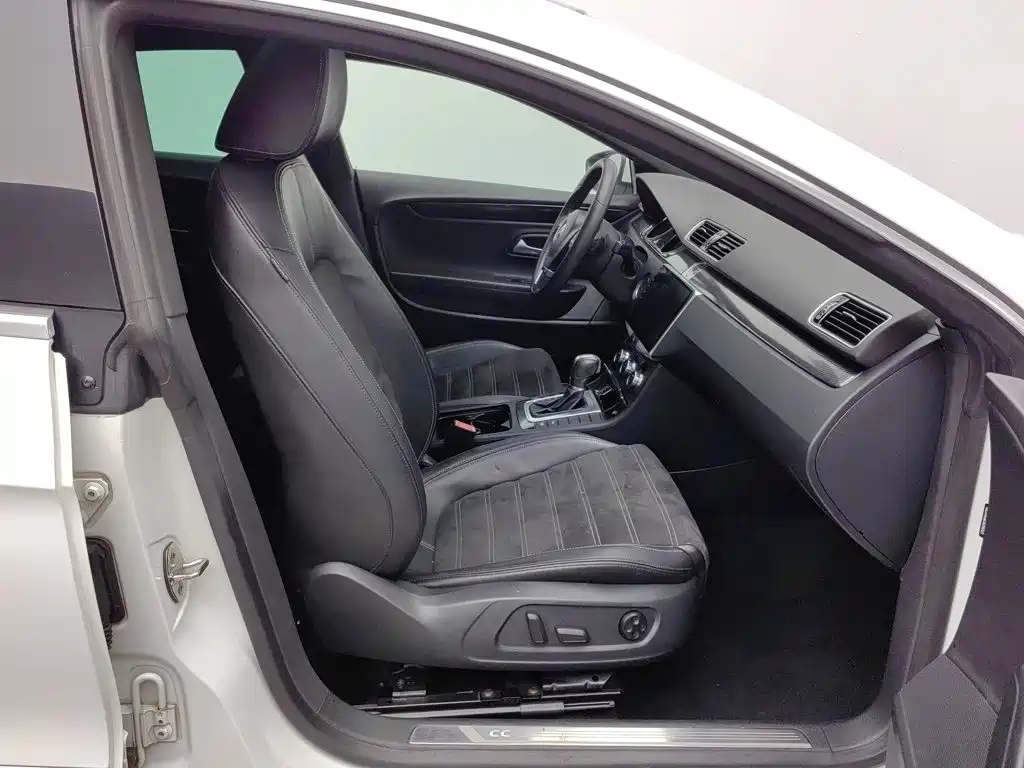 Volkswagen CC — миниатюра 23