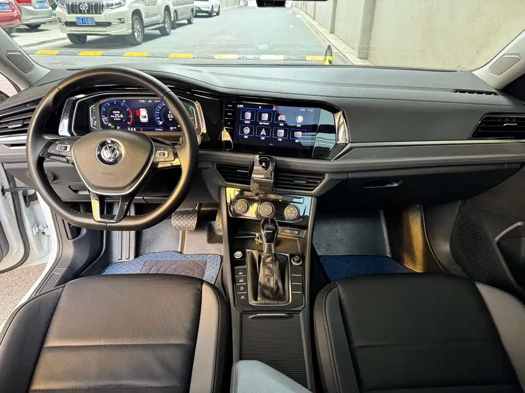 Volkswagen Sagitar — миниатюра 8