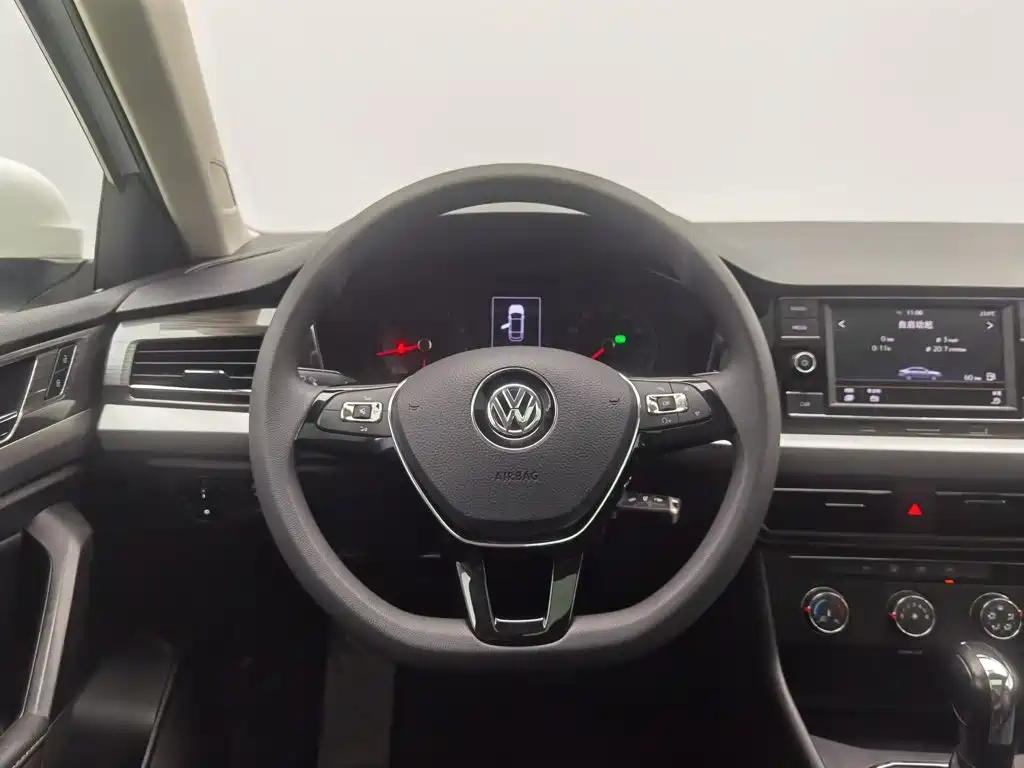 Volkswagen Lavida — миниатюра 11