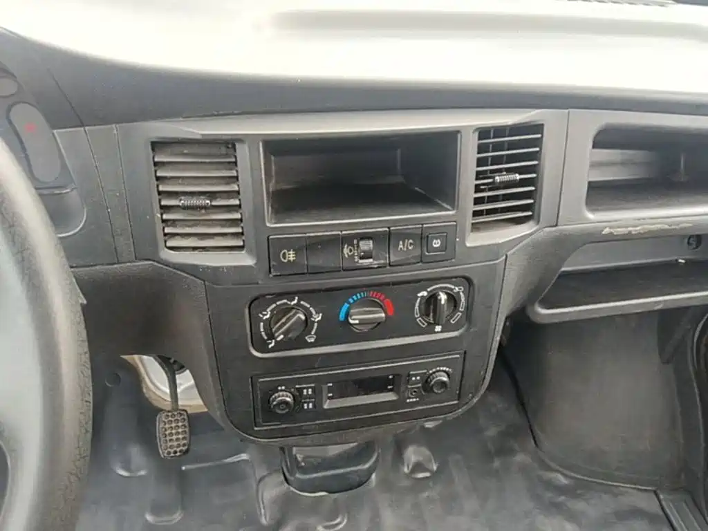 Wuling Zhiguang — миниатюра 13