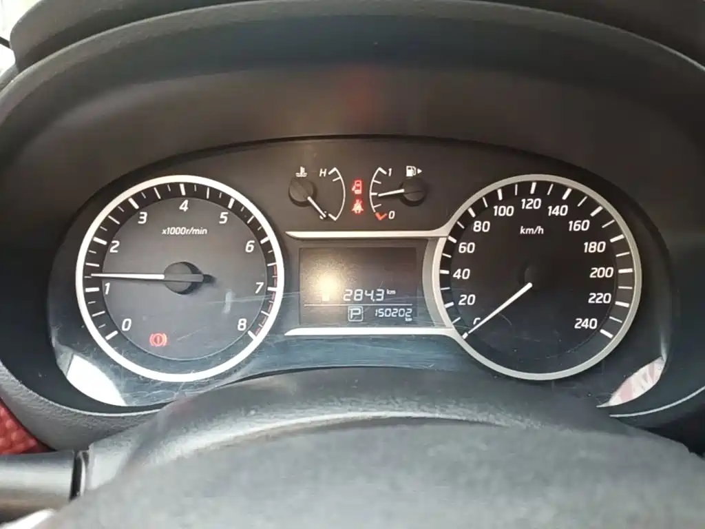 Nissan Bluebird — миниатюра 12