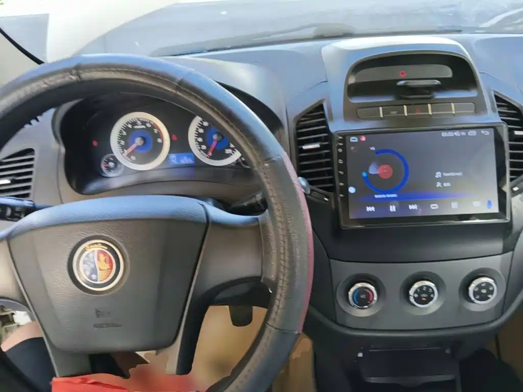 Geely King Kong — миниатюра 10