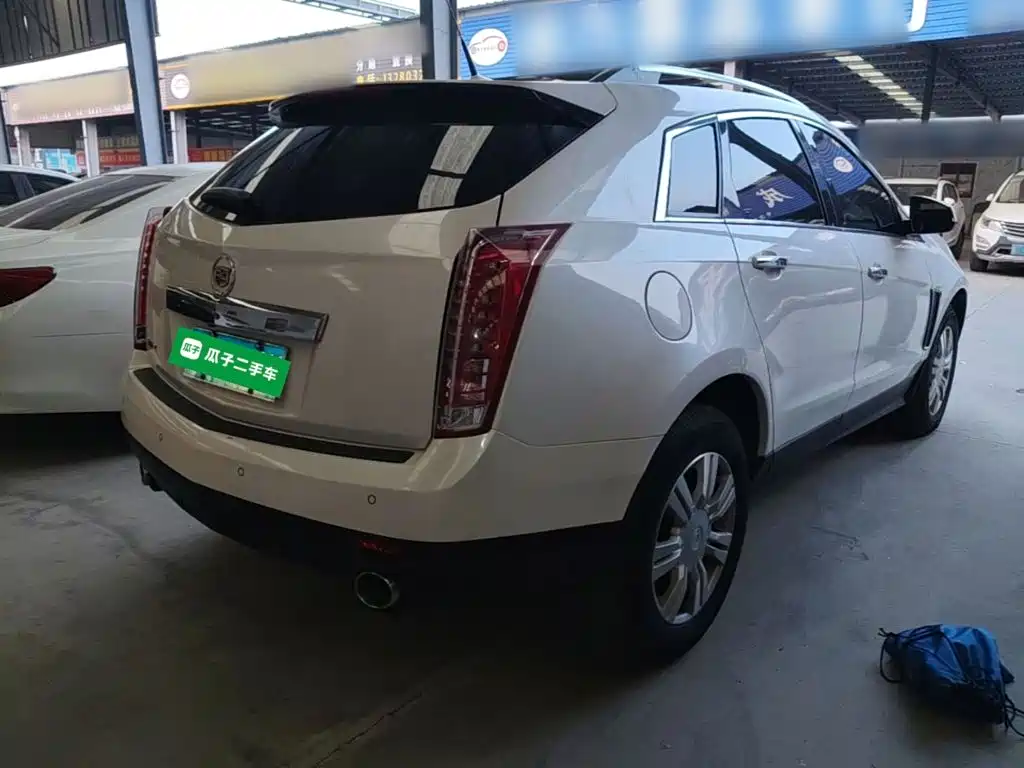 Cadillac SRX — миниатюра 7