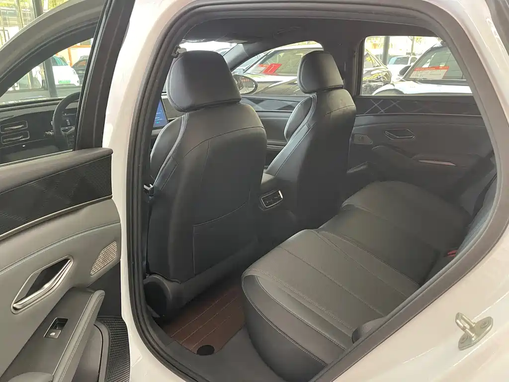 BYD Qin L — миниатюра 5