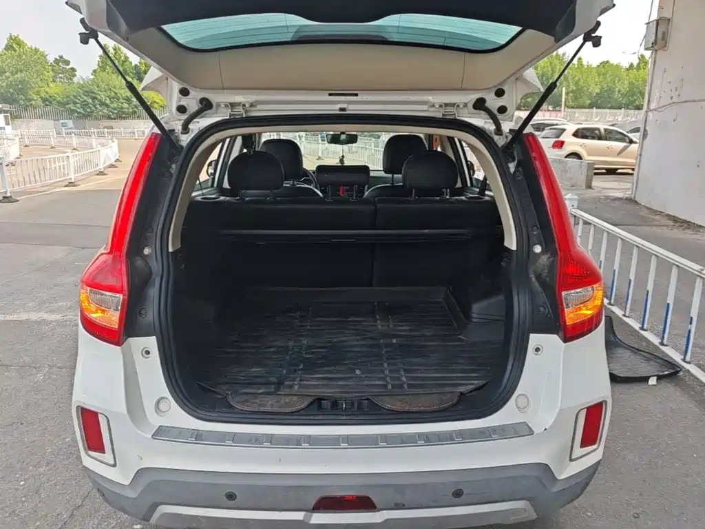 Geely Vision X6 — миниатюра 19
