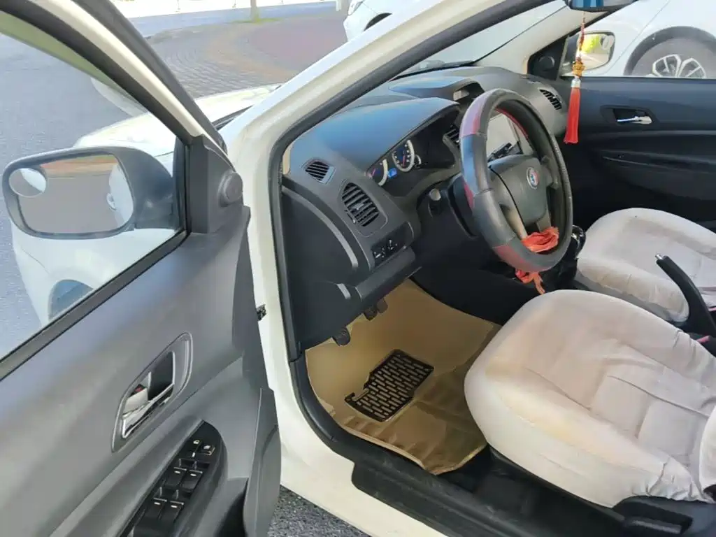 Geely King Kong — миниатюра 16