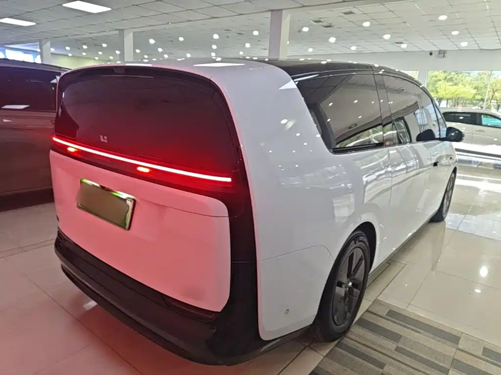 Li Auto Li MEGA — миниатюра 7
