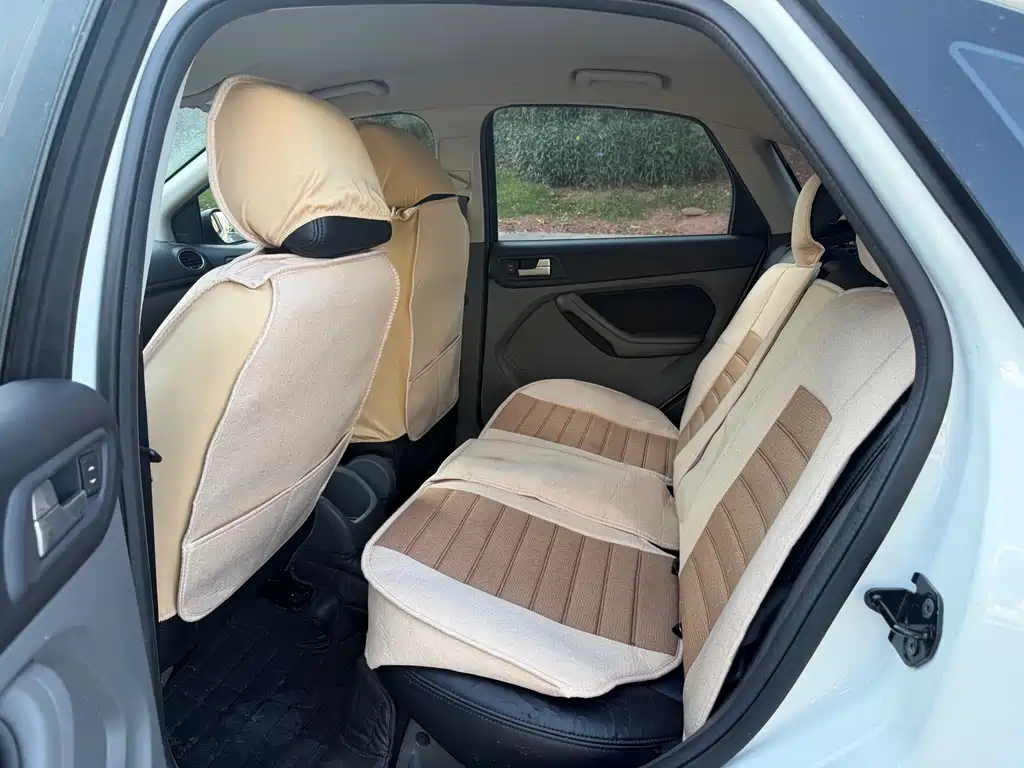 Ford Focus — миниатюра 10