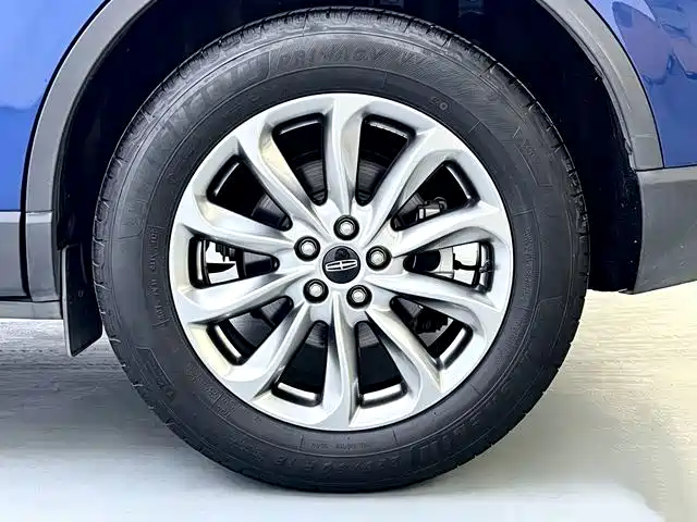 Lincoln Corsair — миниатюра 10
