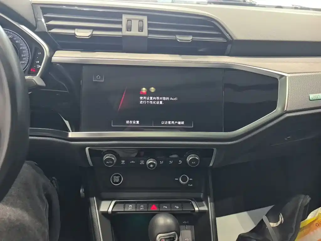 Audi Q3 — миниатюра 13