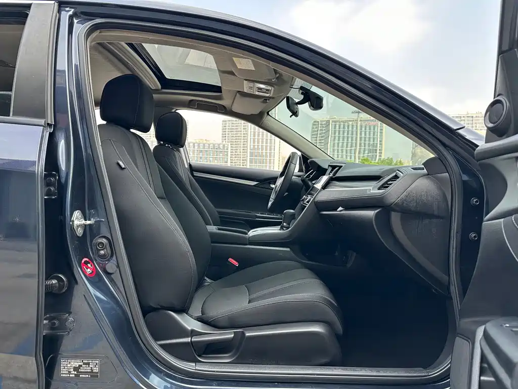 Honda Civic — миниатюра 18