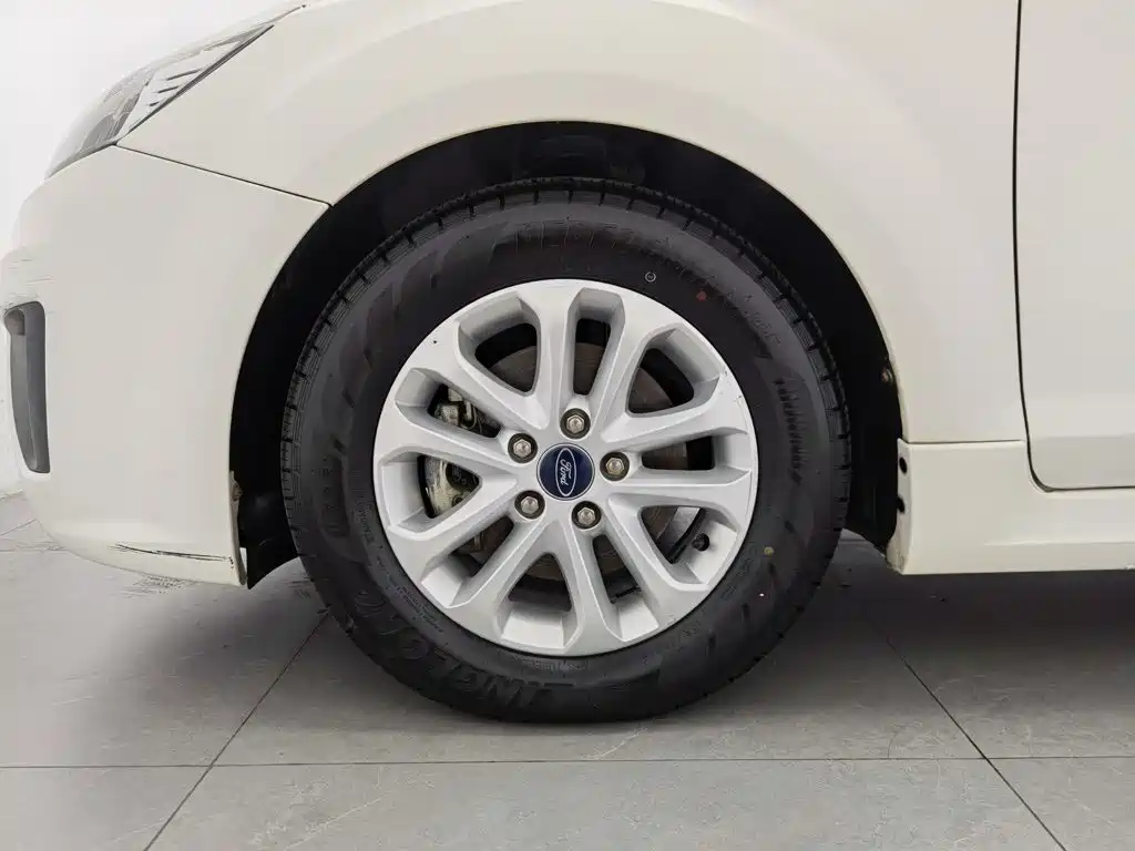 Ford Focus — миниатюра 17