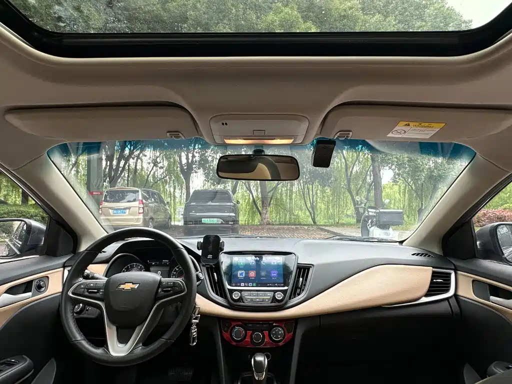 Chevrolet Monza — миниатюра 13