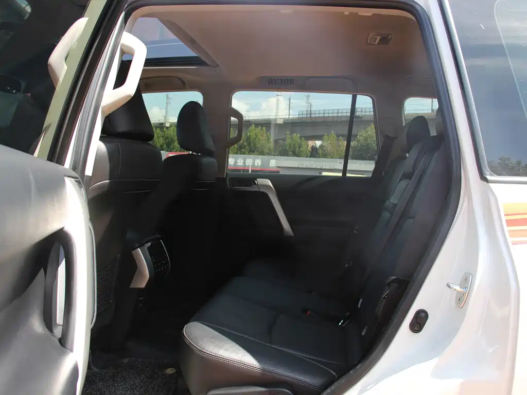 Toyota Prado — миниатюра 15