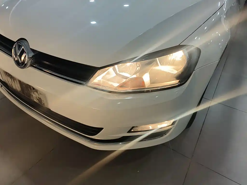 Volkswagen Golf — миниатюра 24