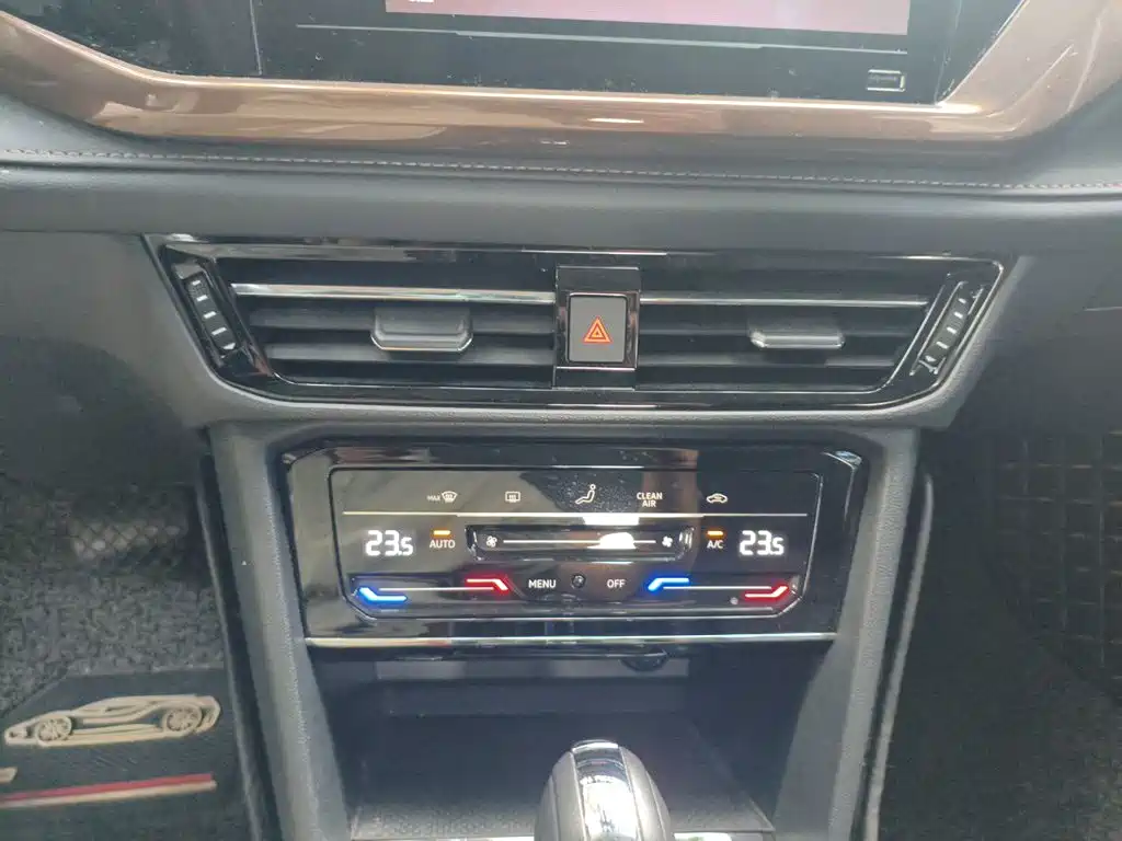 Volkswagen Tharu — миниатюра 9
