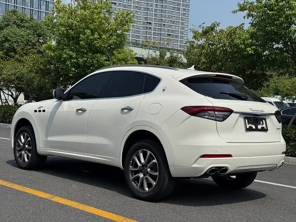 Maserati Levante — миниатюра 16