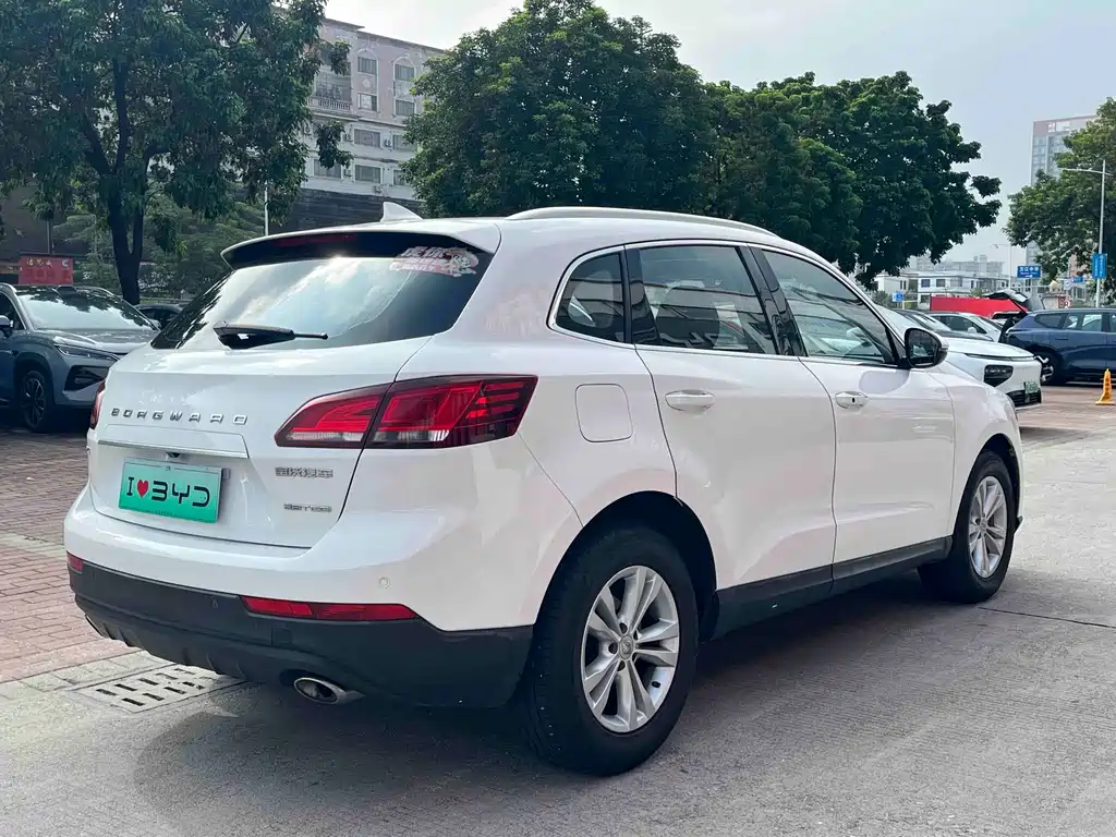 Borgward BX7 — миниатюра 11