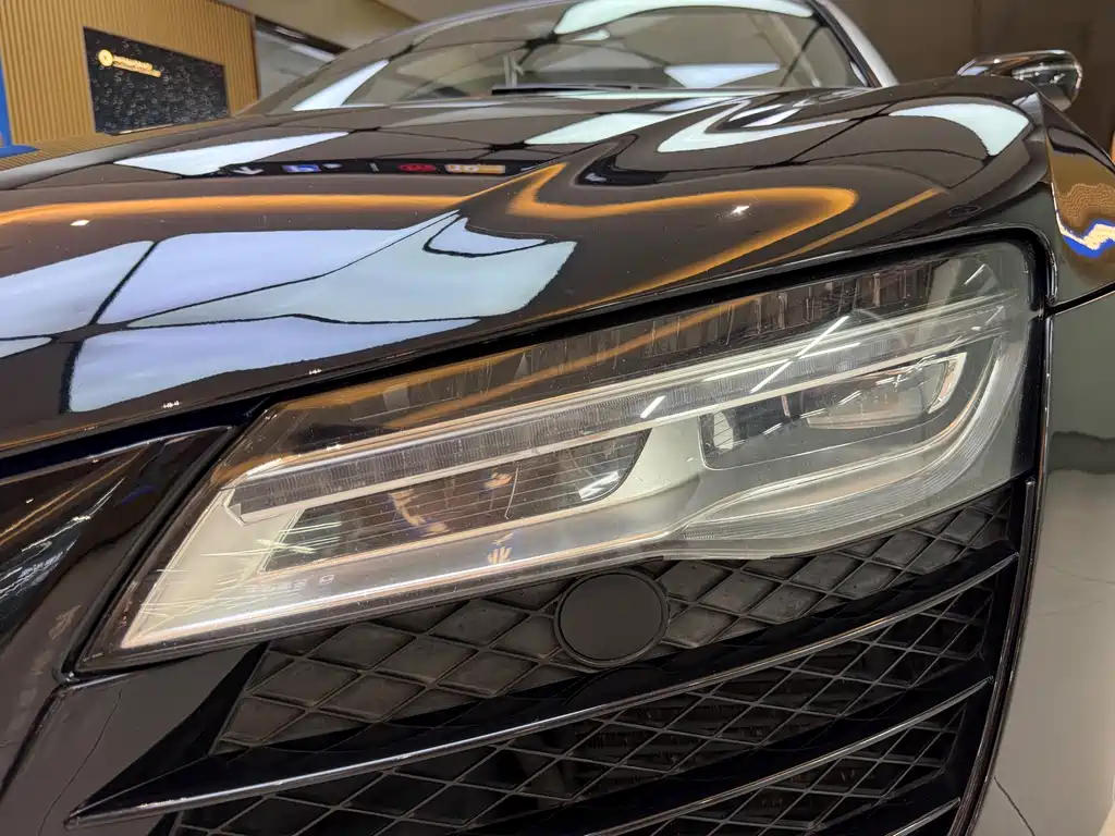 Audi R8 — миниатюра 13
