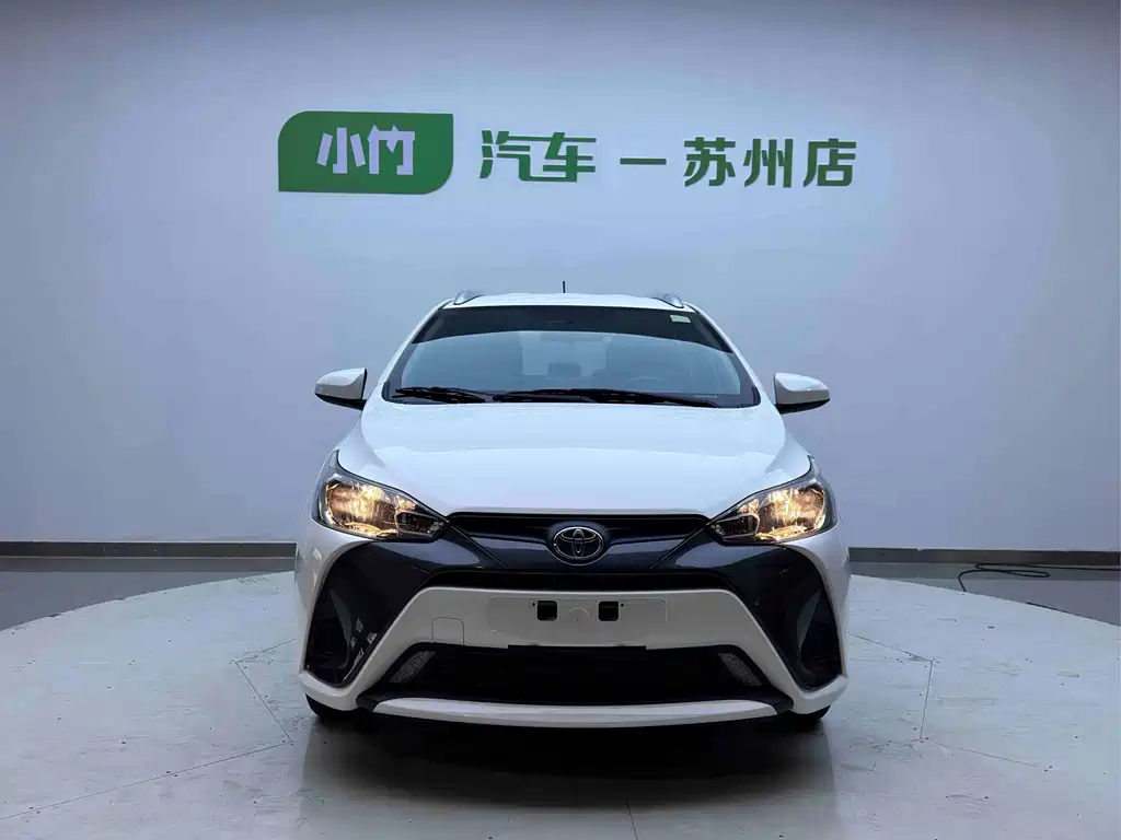Toyota Yaris L — миниатюра 2