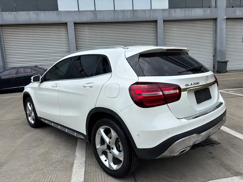 Mercedes-Benz GLA — миниатюра 13