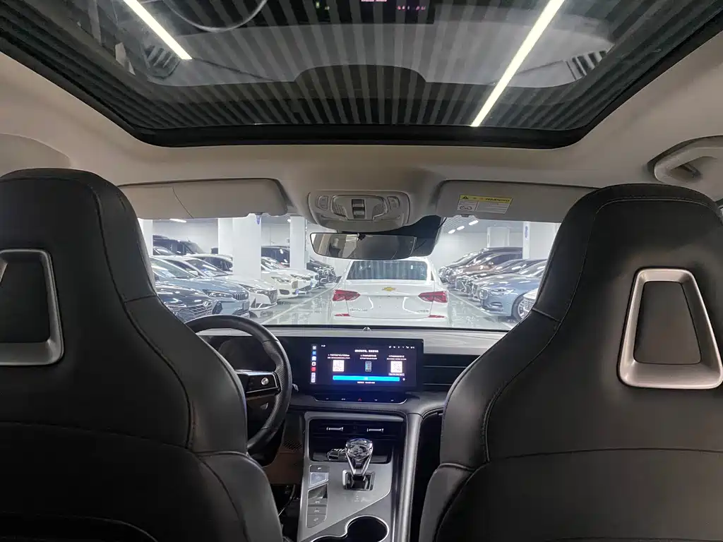 Roewe RX5 — миниатюра 7