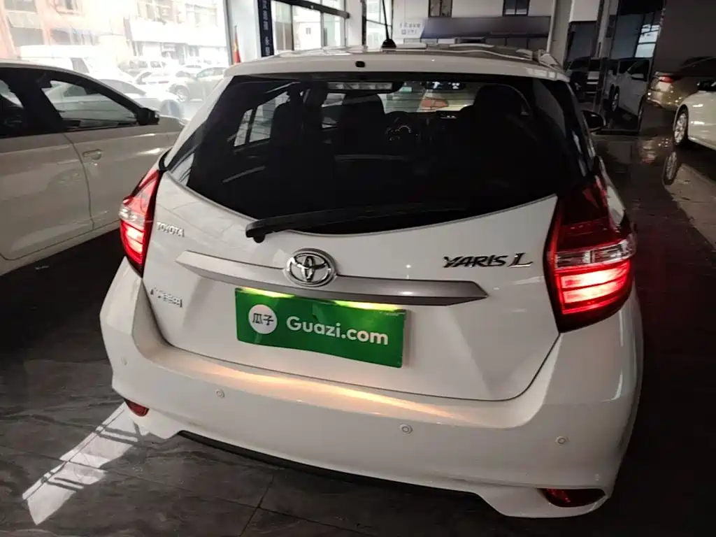 Toyota Yaris L — миниатюра 6