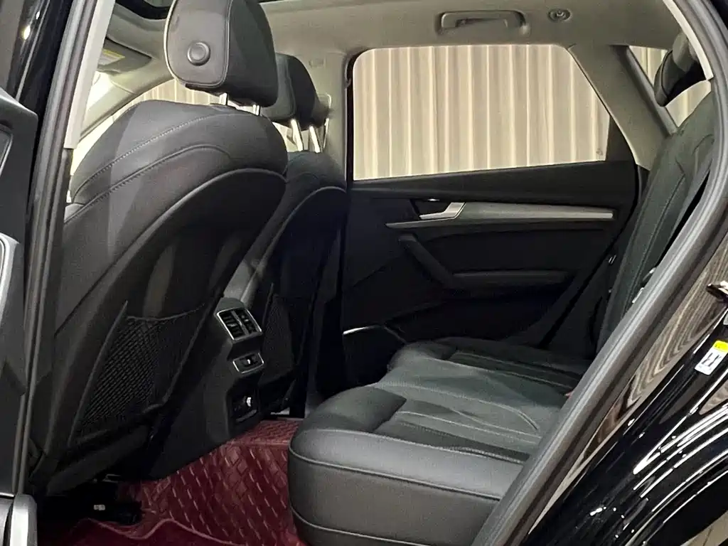 Audi Q5L — миниатюра 11