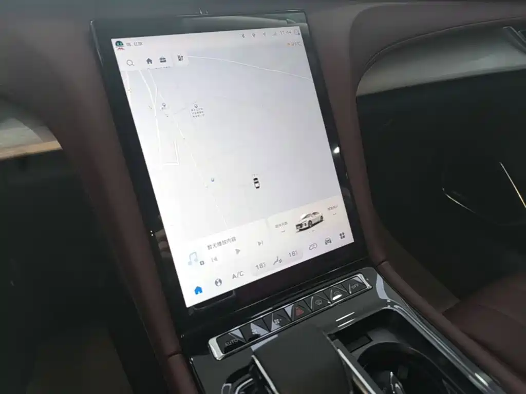 Hongqi Hongqi H5 PHEV — миниатюра 13