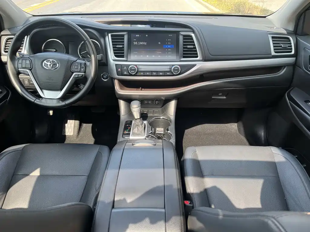 Toyota Highlander — миниатюра 13