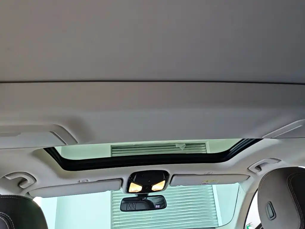 BMW 5 Series — миниатюра 18