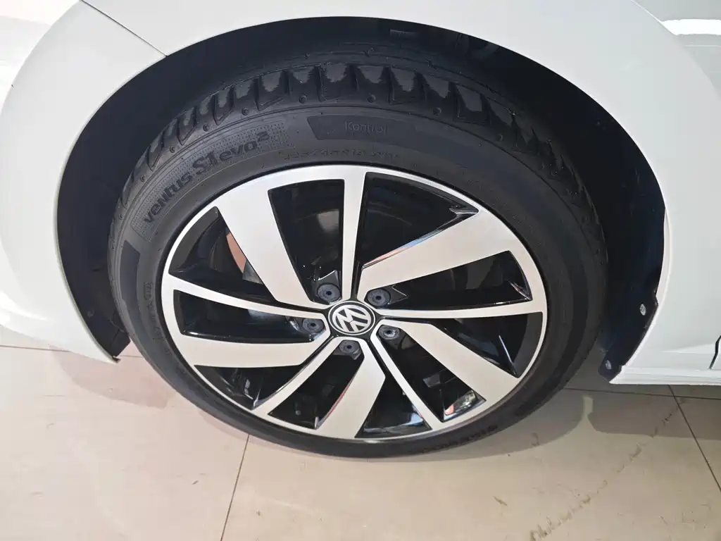 Volkswagen Sagitar — миниатюра 17