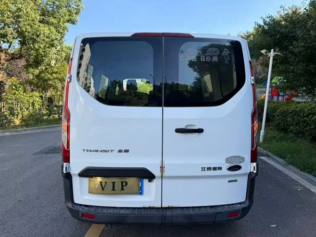 Ford Transit — миниатюра 4
