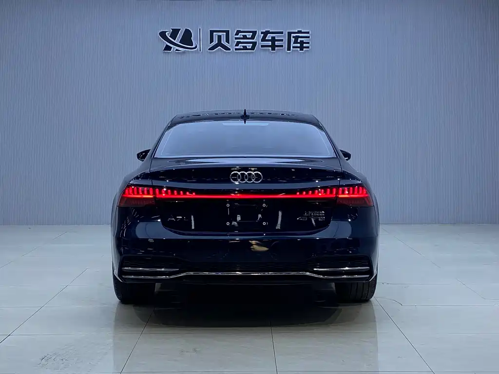 AUDI A7L