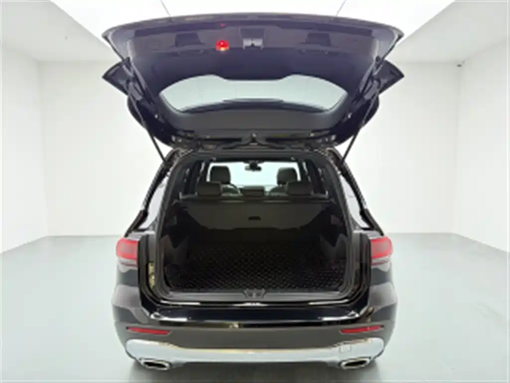 Mercedes-Benz GLB — миниатюра 10