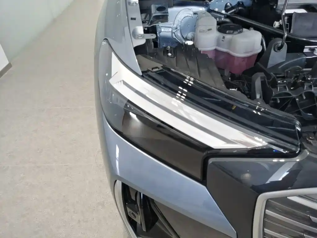 Audi Q4 e-tron — миниатюра 11