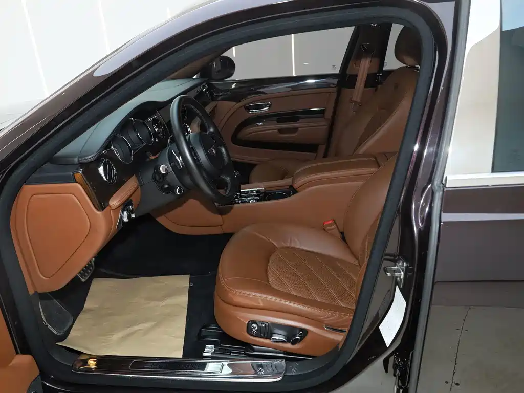 Bentley Mulsanne — миниатюра 9