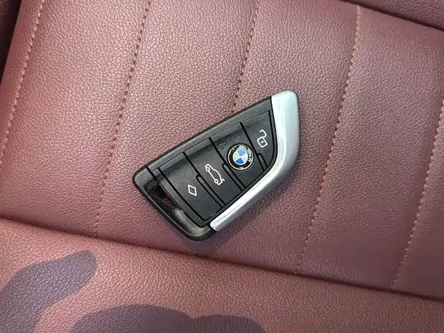 BMW 3 Series — миниатюра 16