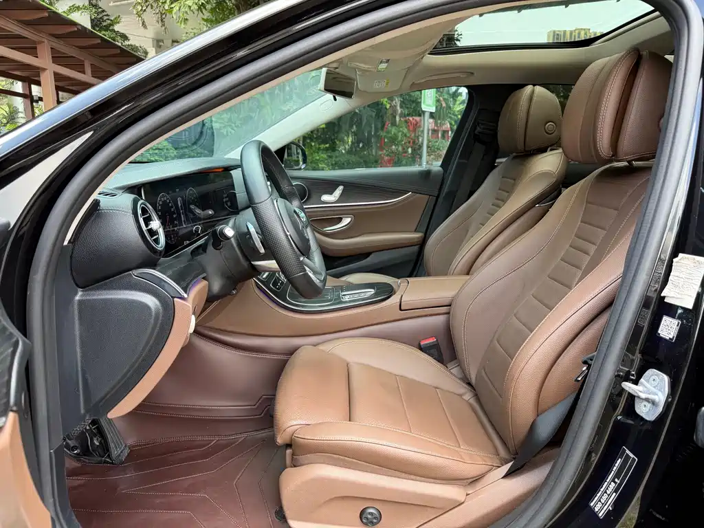 Mercedes-Benz E-Class — миниатюра 5
