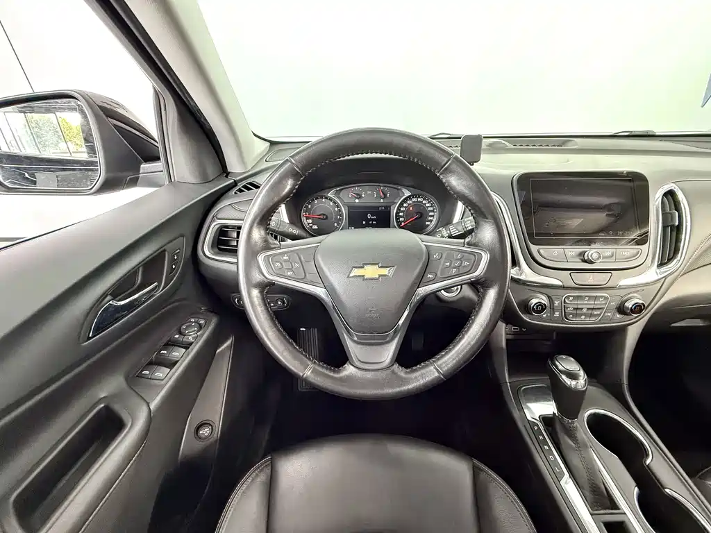 Chevrolet Equinox — миниатюра 7