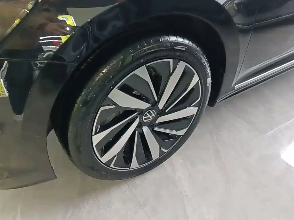Volkswagen Passat — миниатюра 23