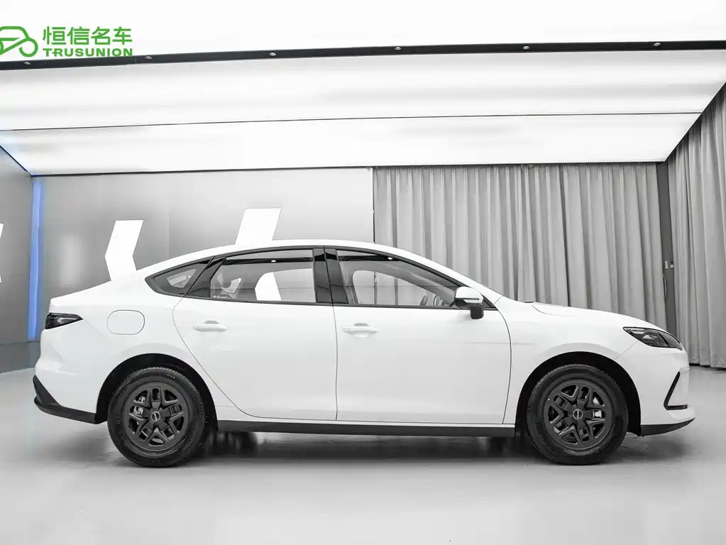 BYD Seal 05 DM-i — миниатюра 7