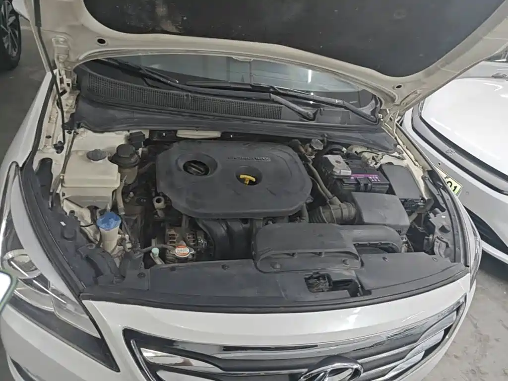 Hyundai Mistra — миниатюра 20