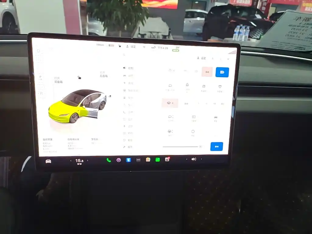Tesla Model 3 — миниатюра 13