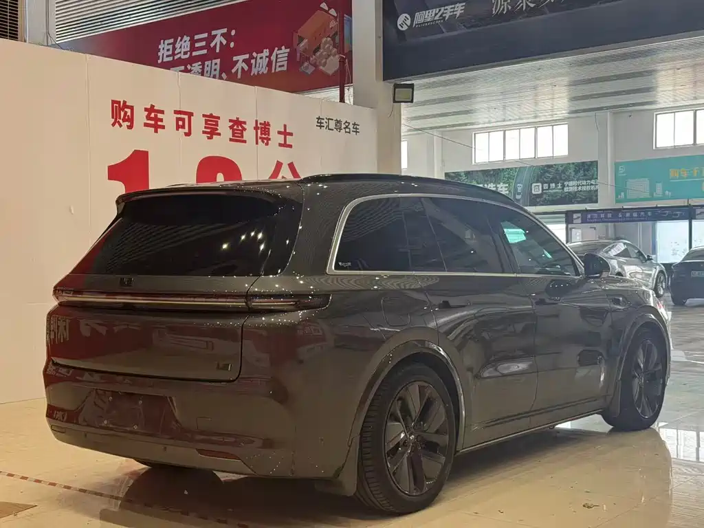 Li Auto L8 2023 Pro