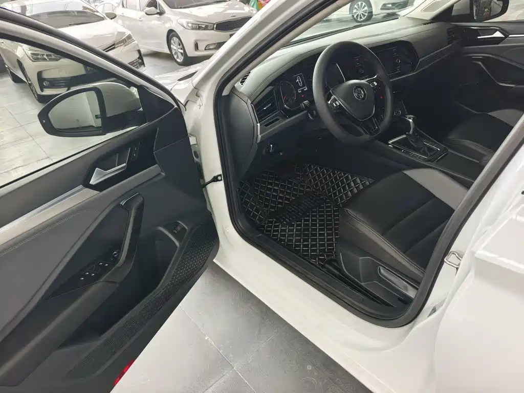 Volkswagen Sagitar — миниатюра 16