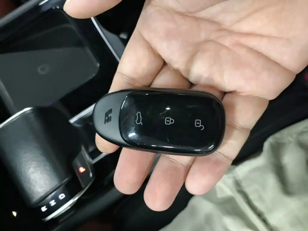 Li Auto Li ONE — миниатюра 9