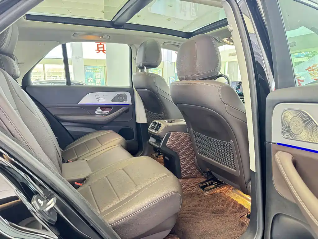 Mercedes-Benz GLE (Import) — миниатюра 6