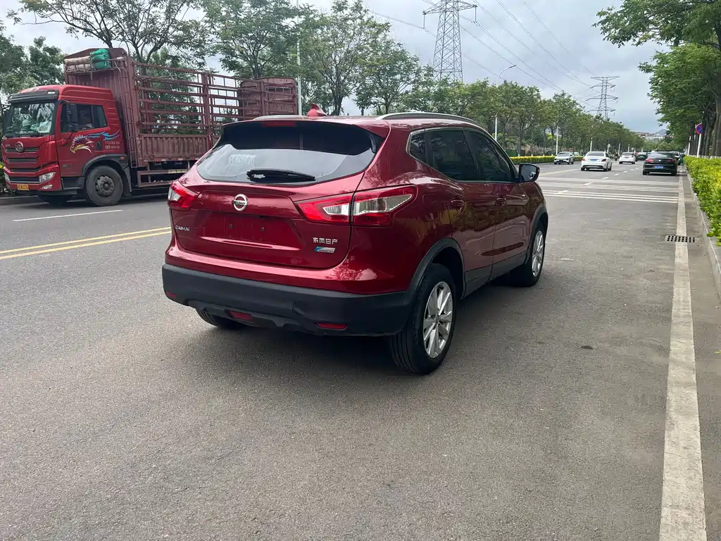 Nissan Qashqai 2016 1.2T CVT Fashion